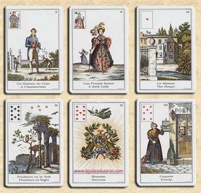 29 - A Mulher - Baralho Cigano - Petit Lenormand - Caotize-se