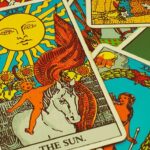 O Universo Enochiano e os Naipes Ocultos do Tarot