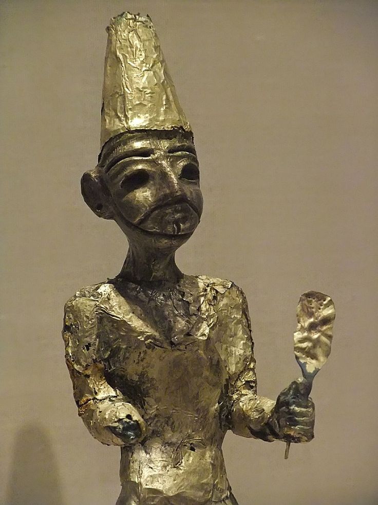 Estatua de El, un dios cananeo.